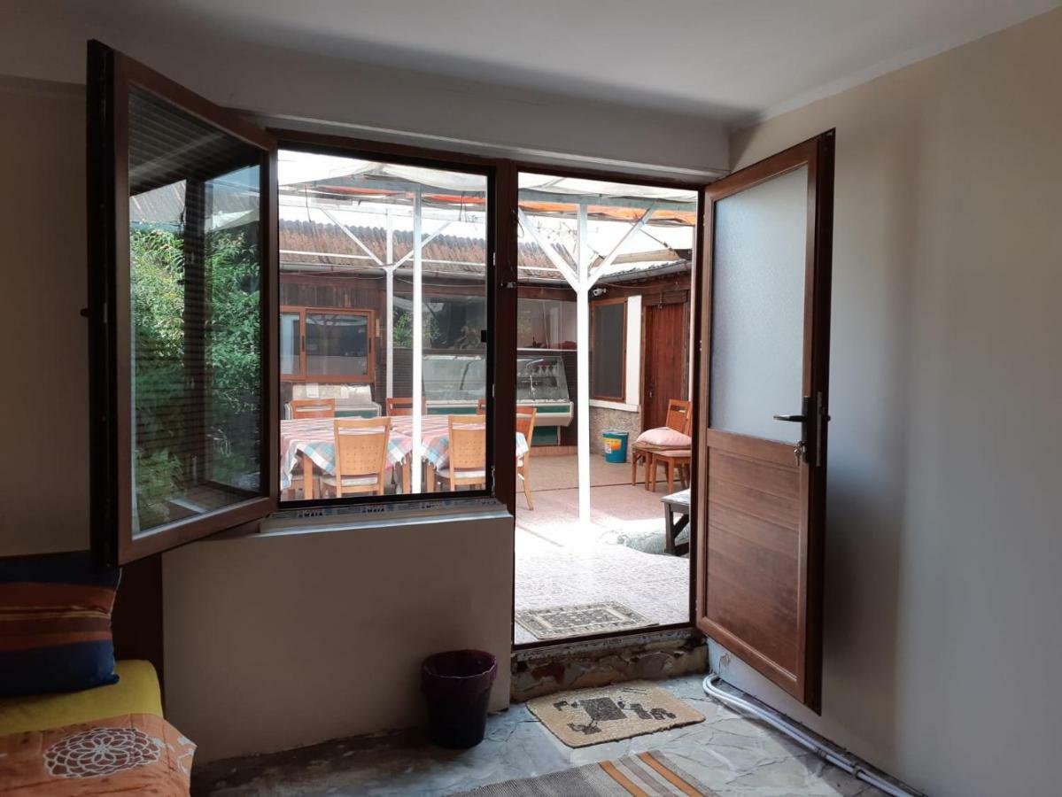 Byala Kista Apart Isperikh ภายนอก รูปภาพ